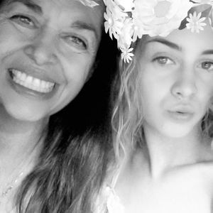 Meet your Posher, Deborah